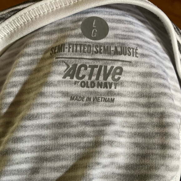 Old Navy Semi-fitted Active Striped Tank Top Size Large - Picture 4 of 4